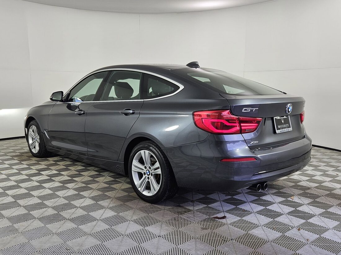 2018 BMW 330 Gran Turismo