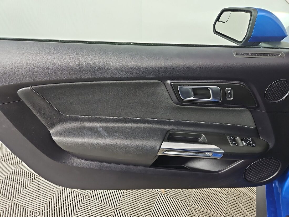 2019 Ford Mustang EcoBoost